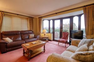 Sitting Room- click for photo gallery